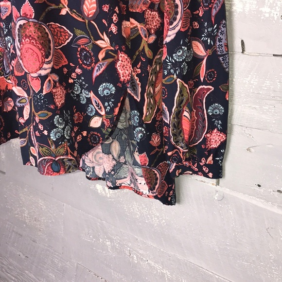 Loft multi colored top - Picture 5 of 6